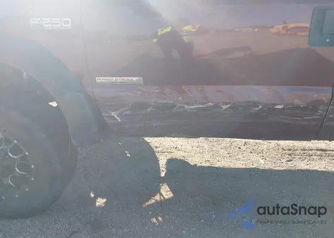 2004 Ford F-250 Lariat/Xl/Xlt из США, поврежденный, VIN 1FTNW21P54EC94712